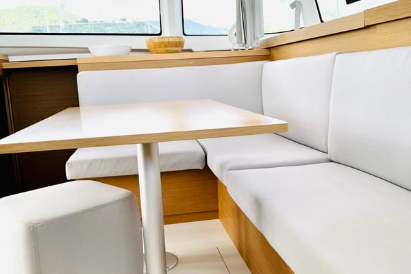 MOANA Denia BAREBOAT