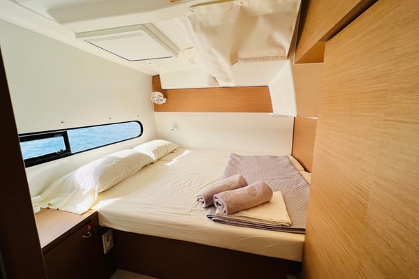 YEMAYA Denia BAREBOAT