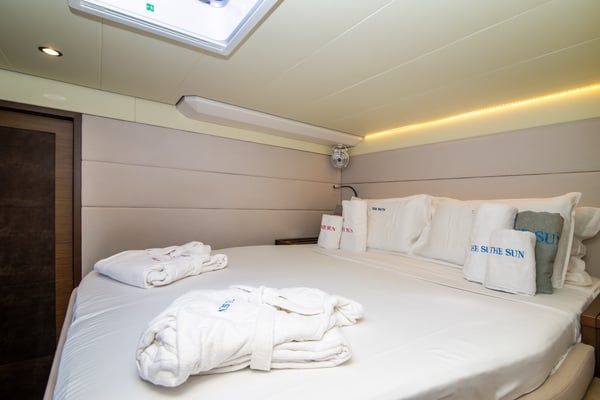 The Sun - FIRST CLASS