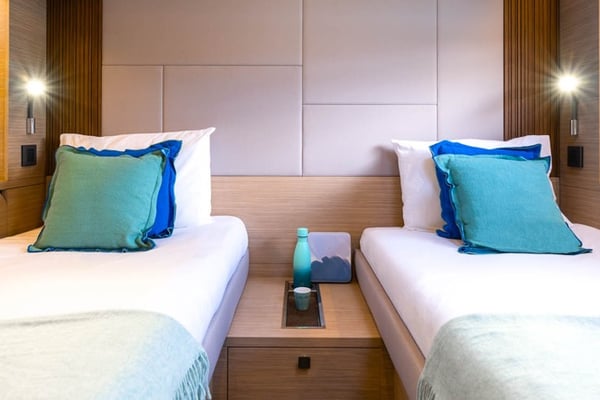 Montecristo - FIRST CLASS