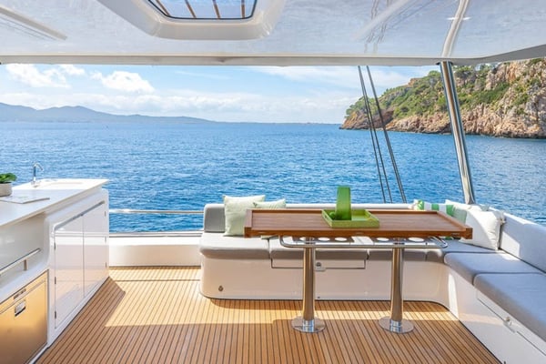 Montecristo - FIRST CLASS