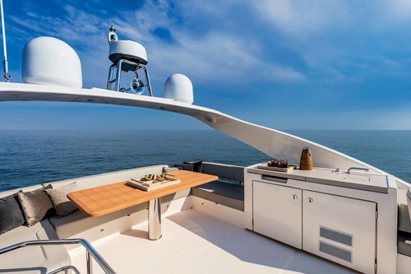 FlyBridge DiningArea