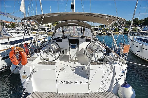CANNE BLEUE
