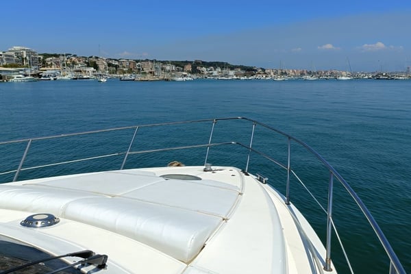 AZIMUT 46 (App)