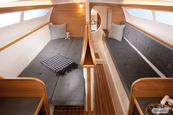 Interior symbol salon single berth