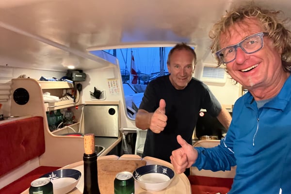 Interior image - Dinner in salon