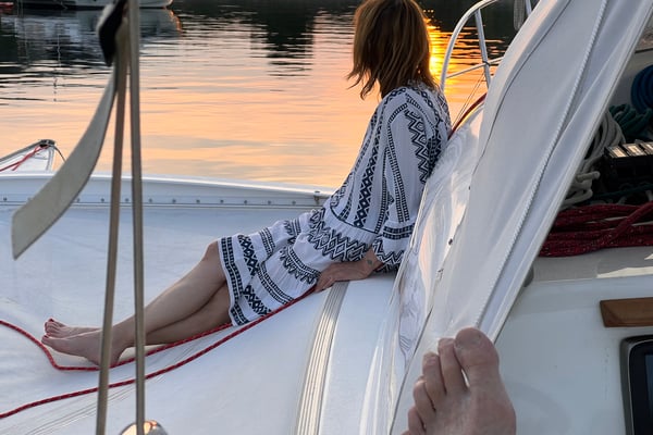 Exterior image - Chilling on the trampolin