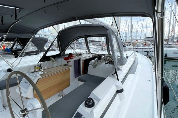Bavaria C42