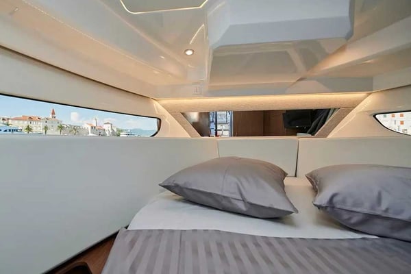 Merry Fisher 1095 FLY