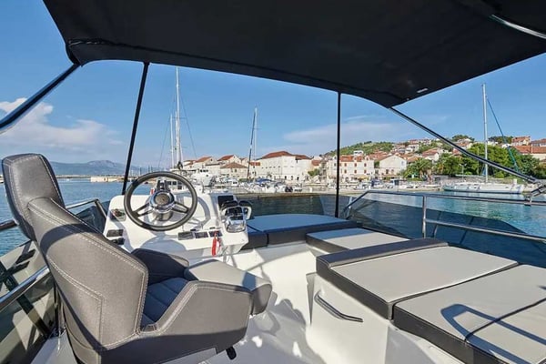 Merry Fisher 1095 FLY