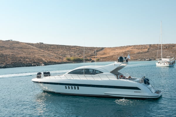 Mangusta 72