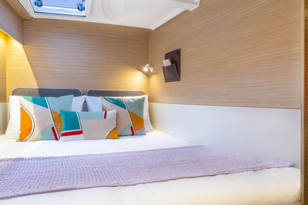 NO NAME(GEN +AC+WATERMAKER)