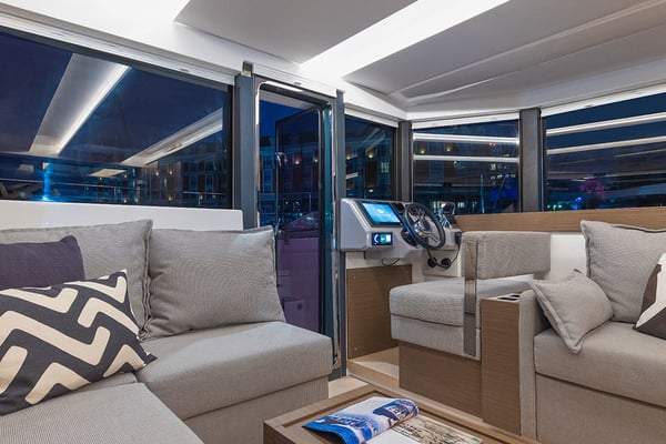 Moorings 403 PC Exclusive Plus