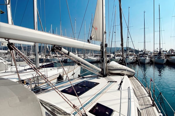 Bavaria 40 Cruiser in the Best Sailing Area - Photo 5