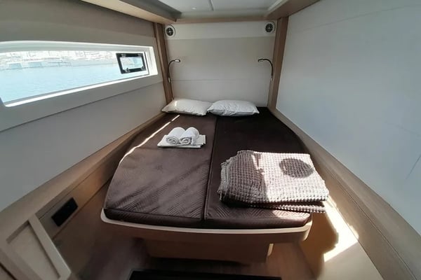 Lagoon 46 ALEXANDRA - Photo 2