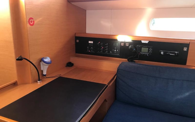 Alboran Bourbon (Las Galletas)