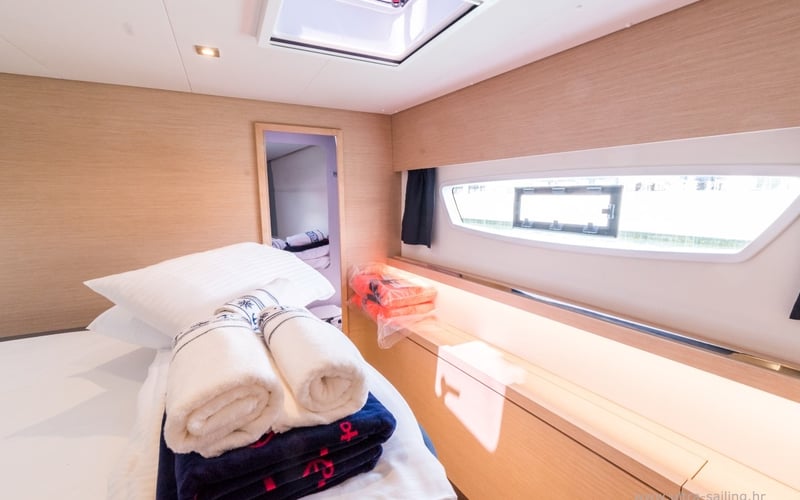 SABA 50 -  AC and generator