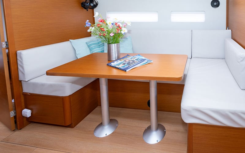 OSKAR  new 2024 (air condition, solar panels)