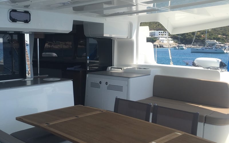 Margeo XVII (A/C - Generator - Water Maker - dishwasher)