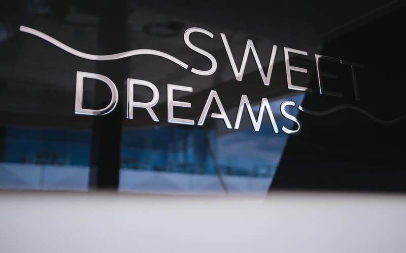 SWEET DREAMS