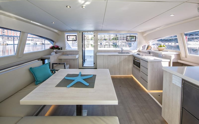 Moorings 433 PC Club