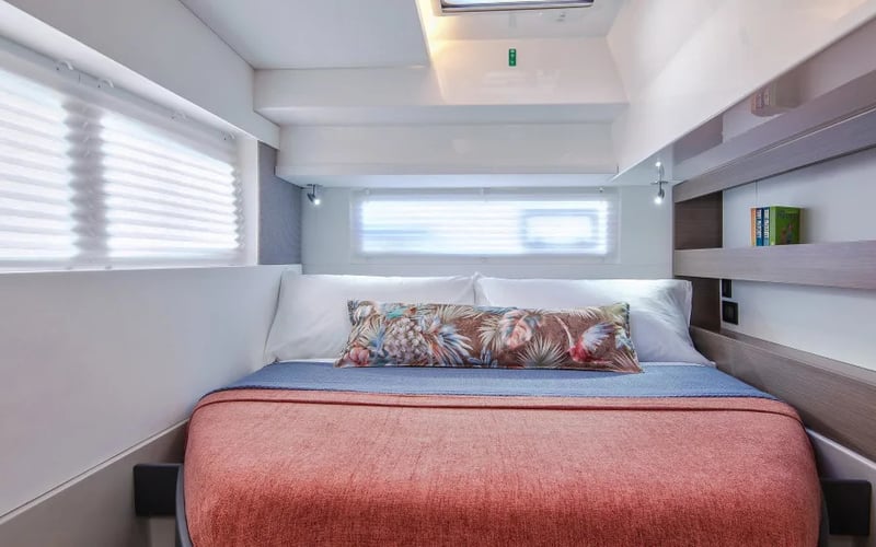 Moorings 4200/3 Exclusive Plus