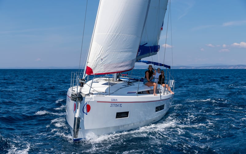 Sunsail 42 Premium
