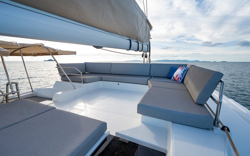 Elsa - A/C, Generator, Water maker