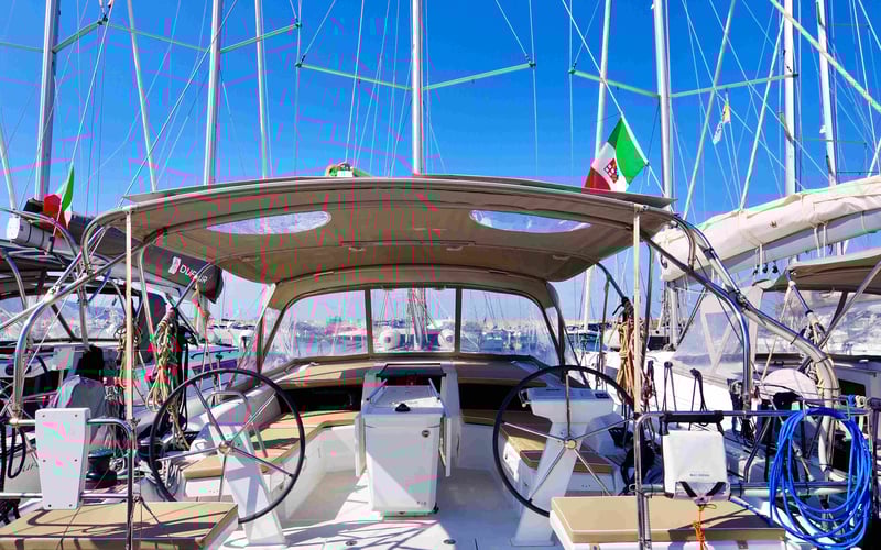 Nora - Water maker, Solar Panel