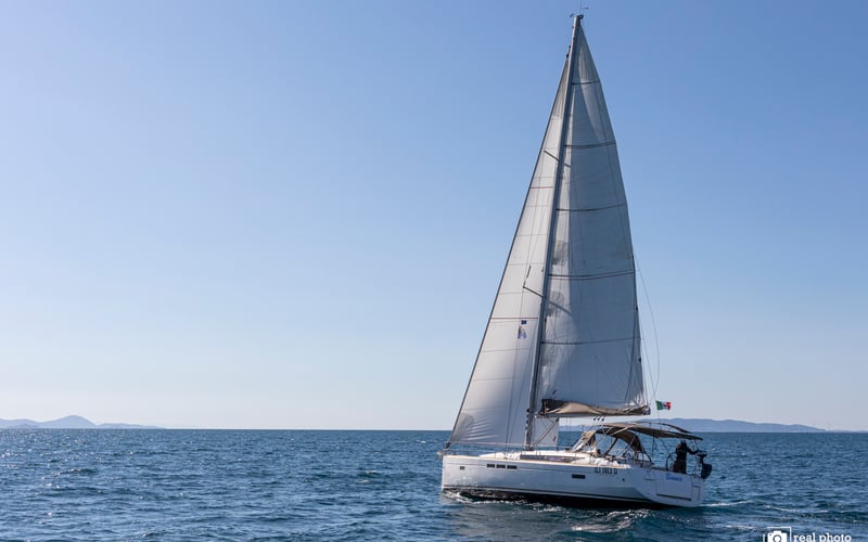 Bianca - Water maker, Solar Panel