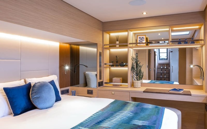 Montecristo - FIRST CLASS