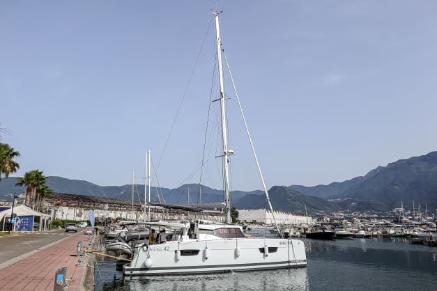 Lalena (WM - A/C - Generator) - Catamaran in Castellammare di Stabia