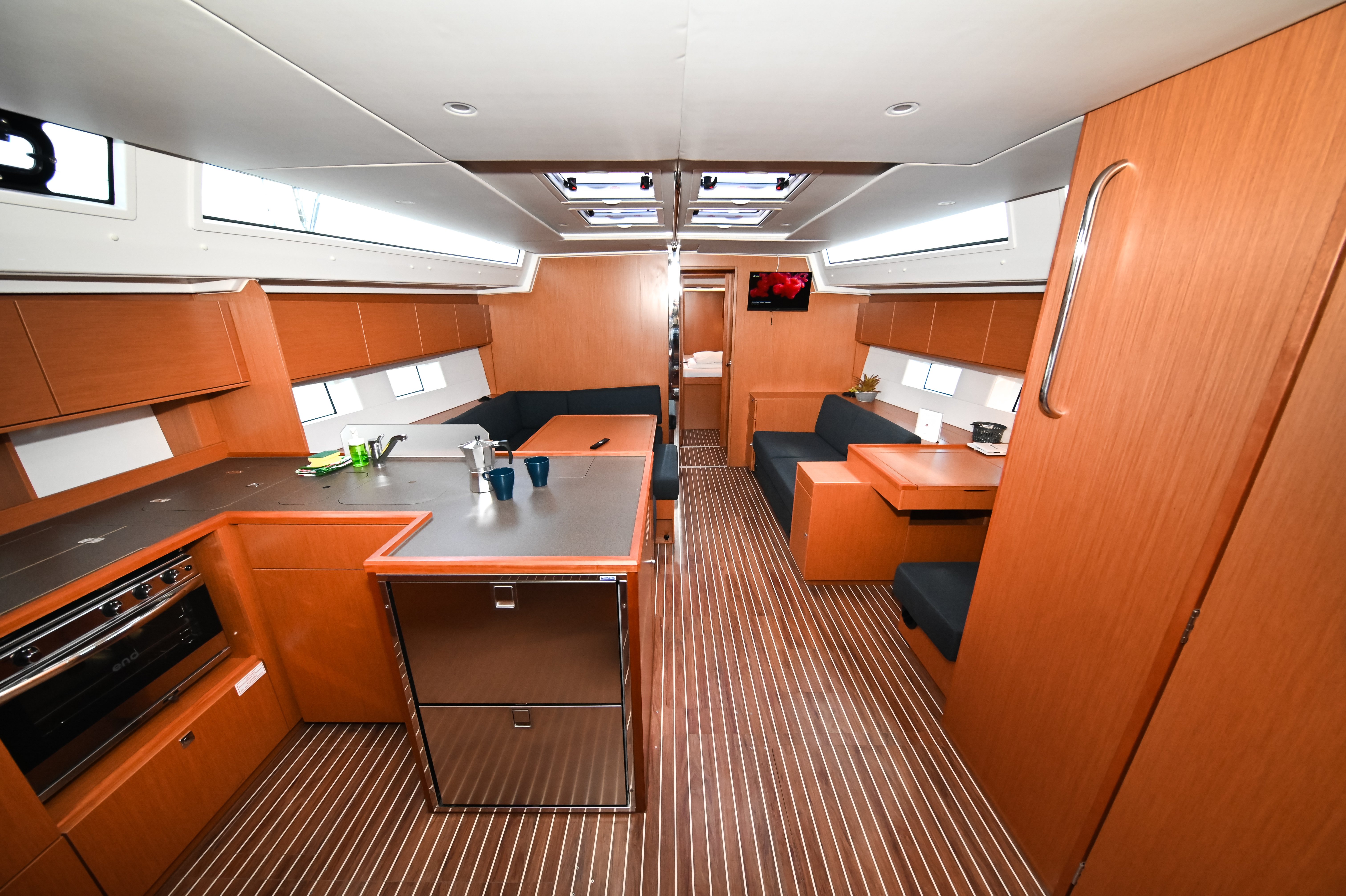 Big blue - Sailboat in Bibinje