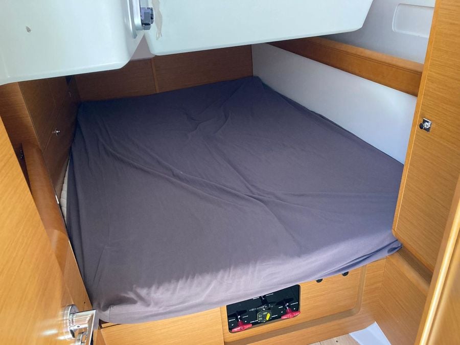 Corcho XI - Yelkenli içinde Alicante