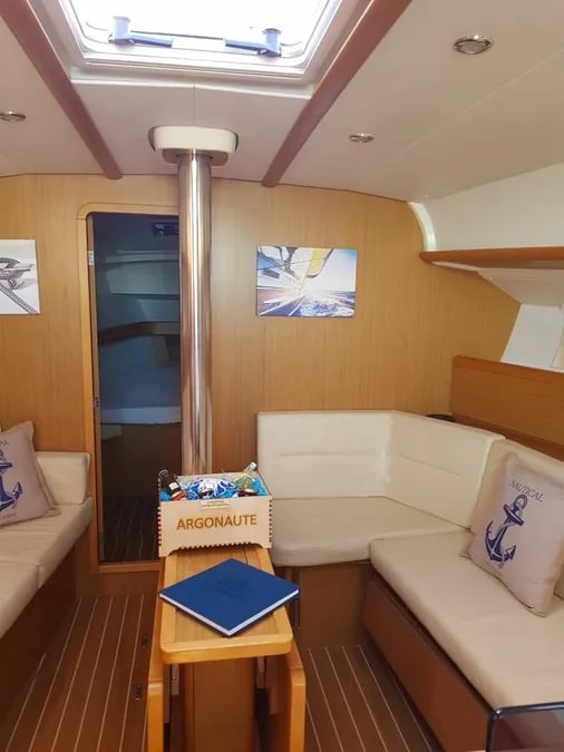 Argonaute - Sailboat in Nikiana