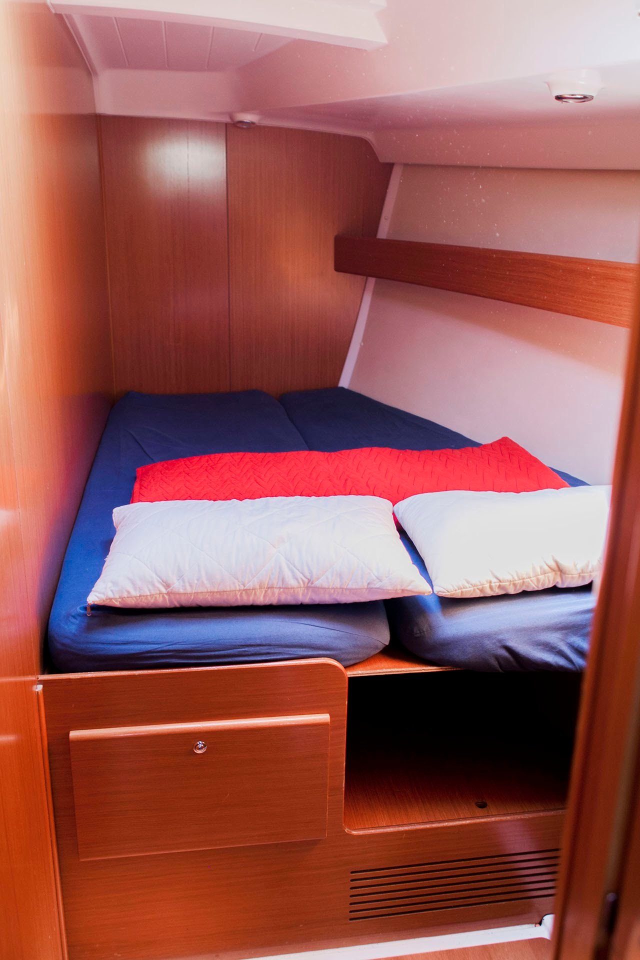 Penny - Yelkenli içinde Alimos