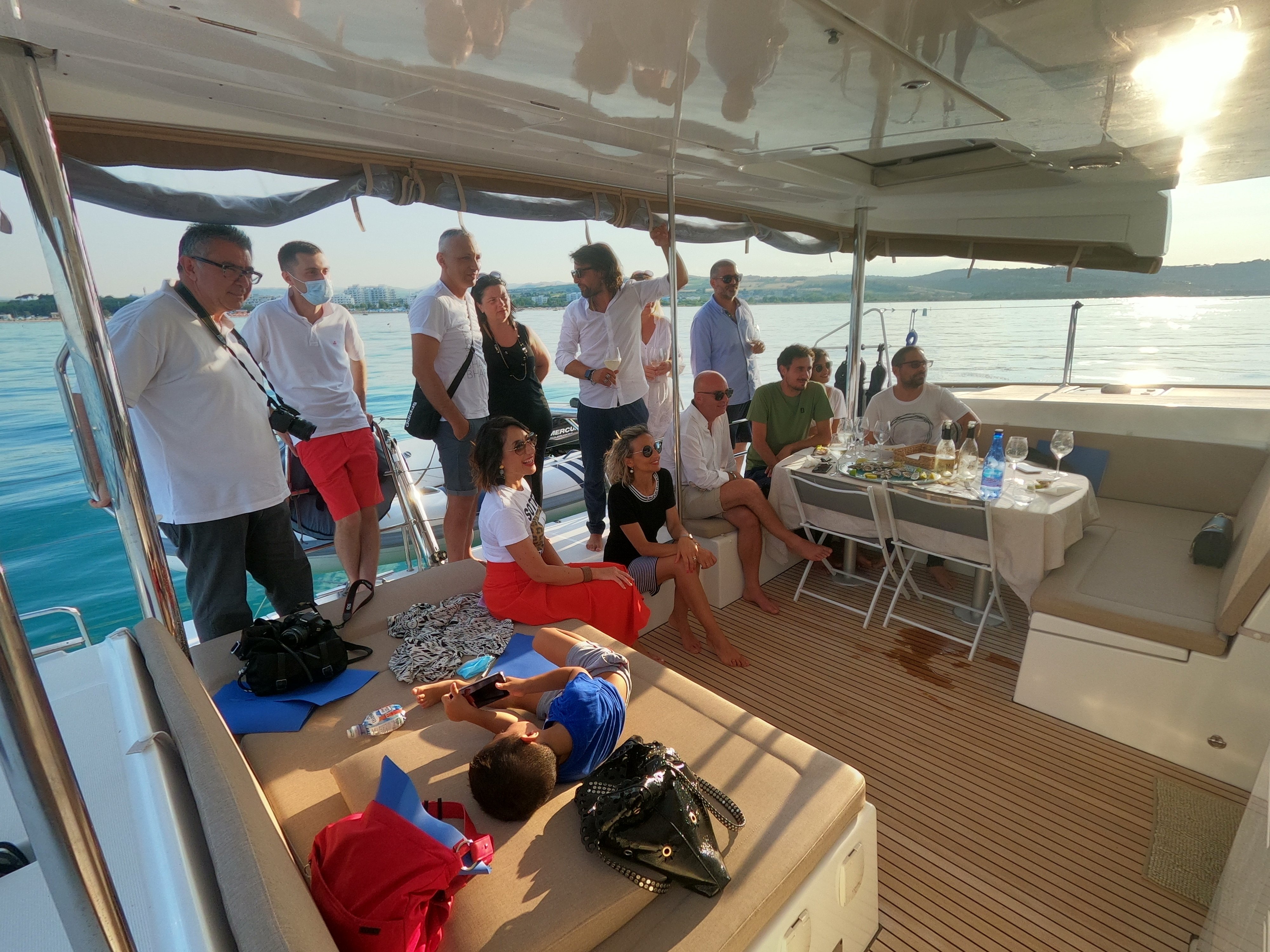 Zia Nella - Catamaran in Vis