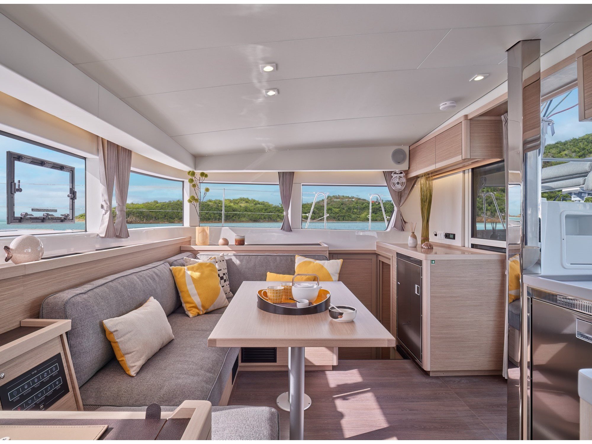 OCEAN KING - Catamaran in Alimos