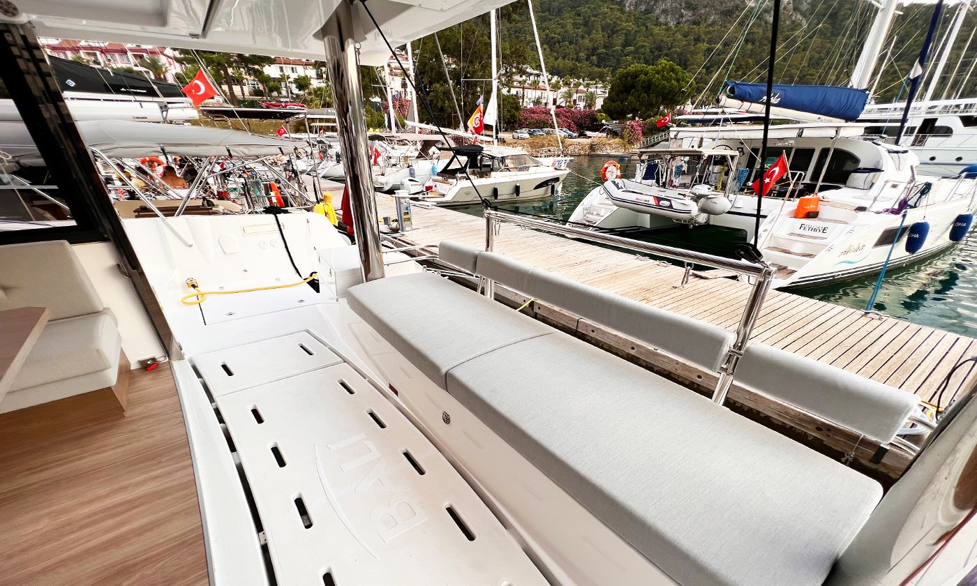 Bali - Catamaran in Karagözler