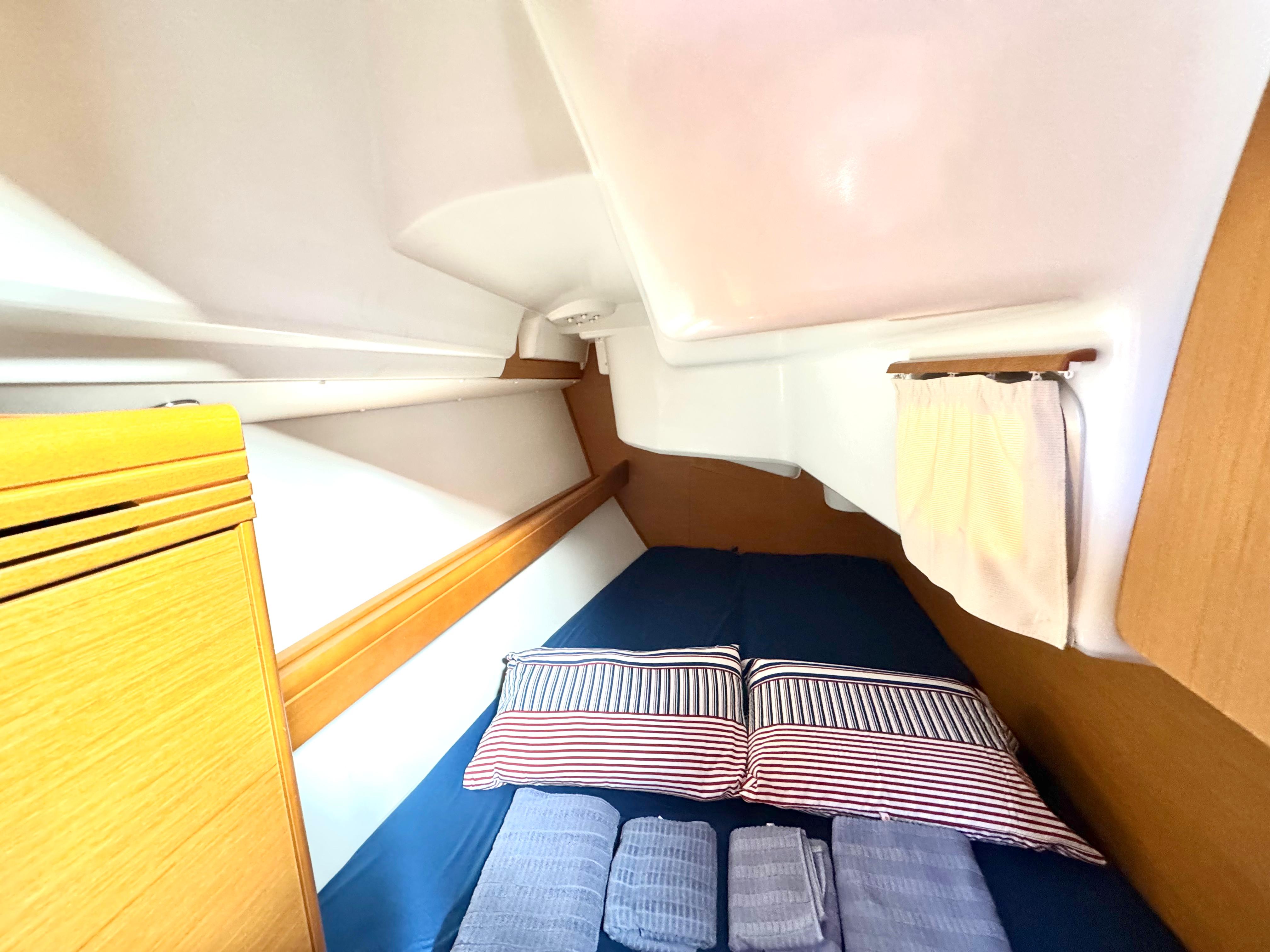 Che - Sailboat in Karagözler