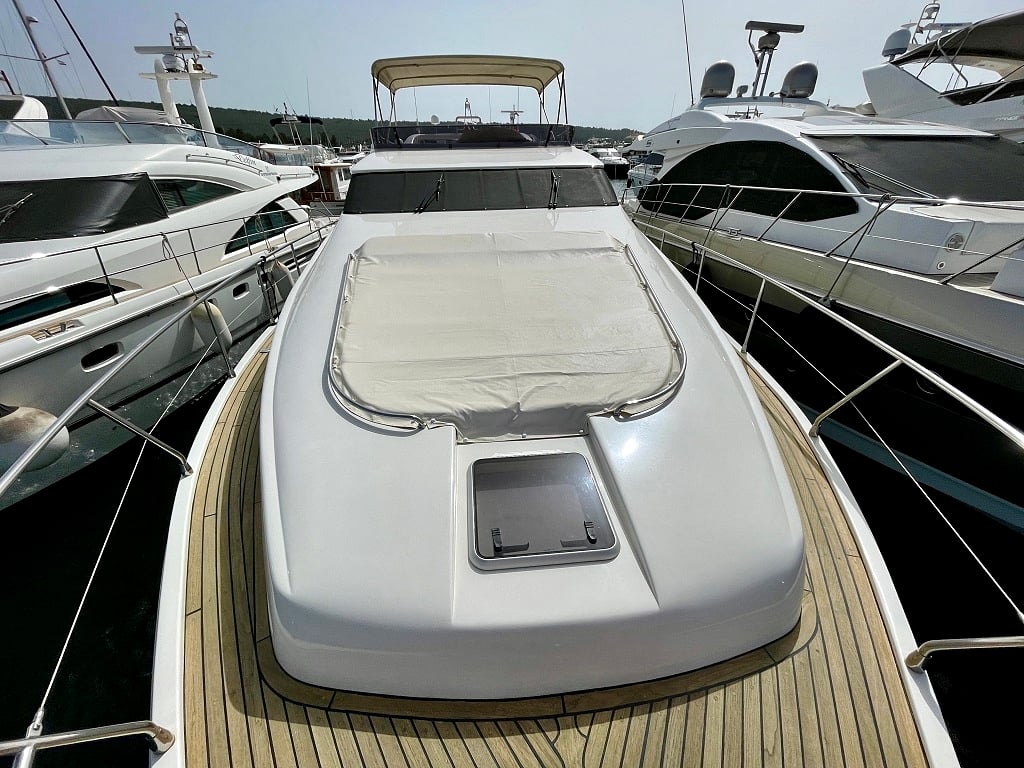 LA VIE - Motor Yacht in Bibinje