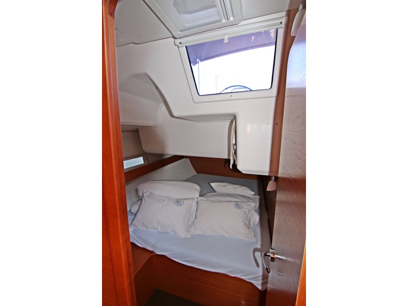 LOLA - Sailboat in Bibinje