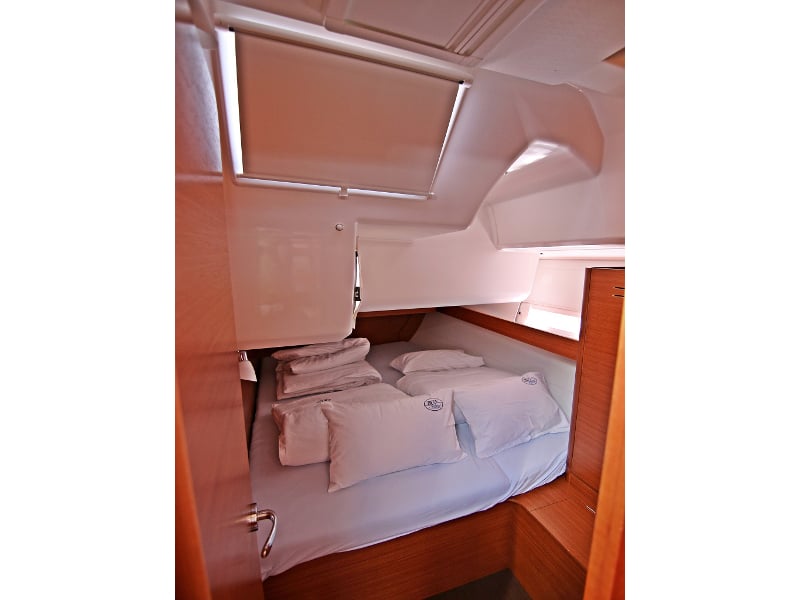 LOLA - Sailboat in Bibinje