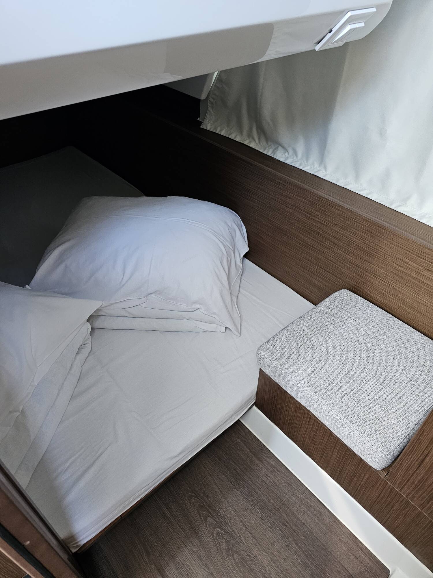 HELIOS - Motor Yat içinde Bibinje