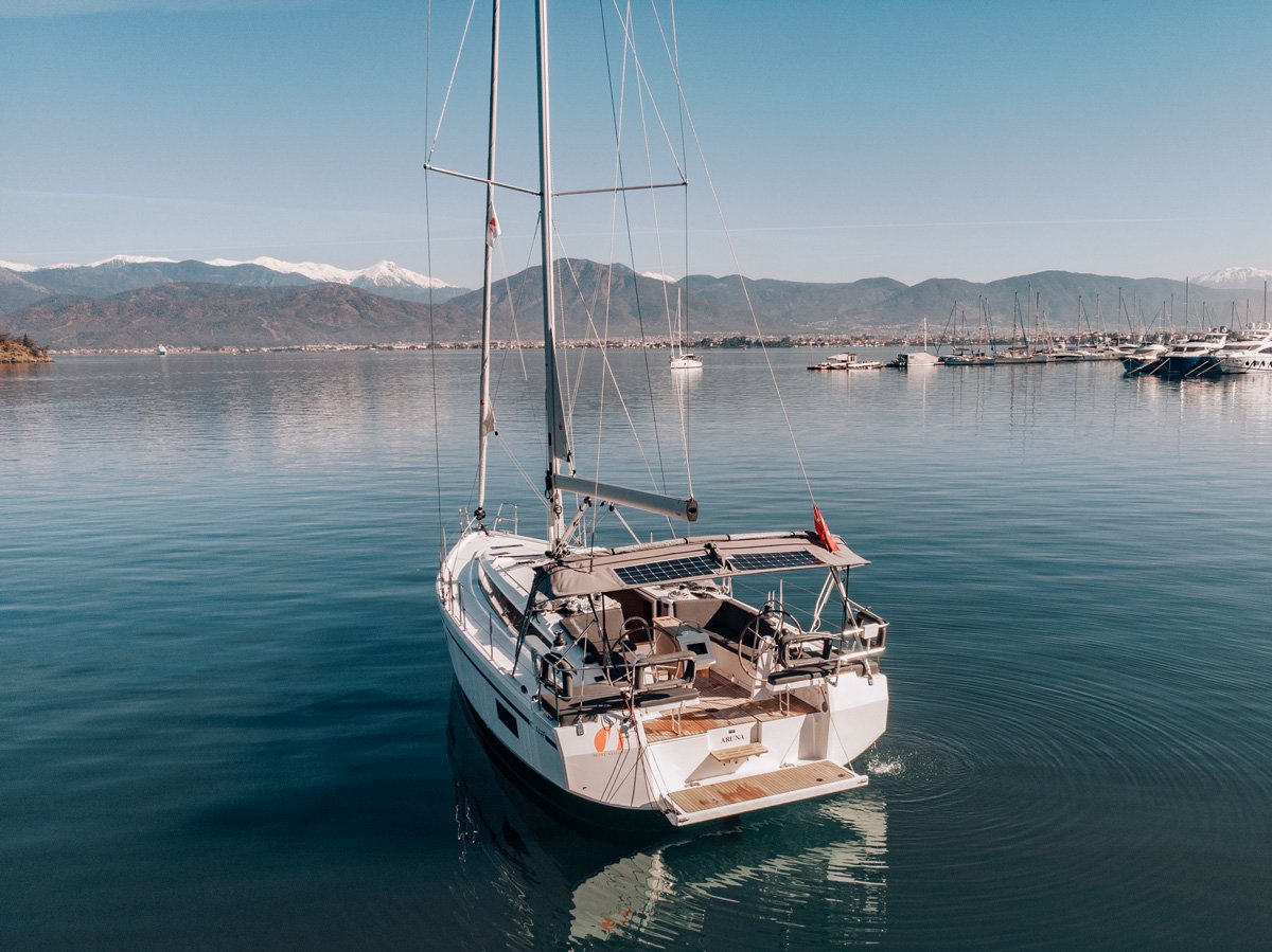 ARUNA - Sailboat in Karagözler