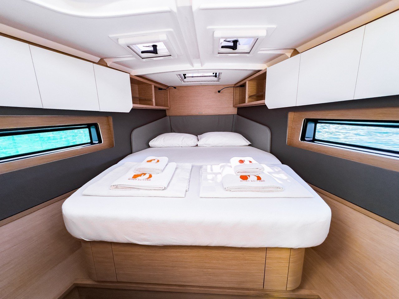 LOS ANGELES - Sailboat in Karagözler