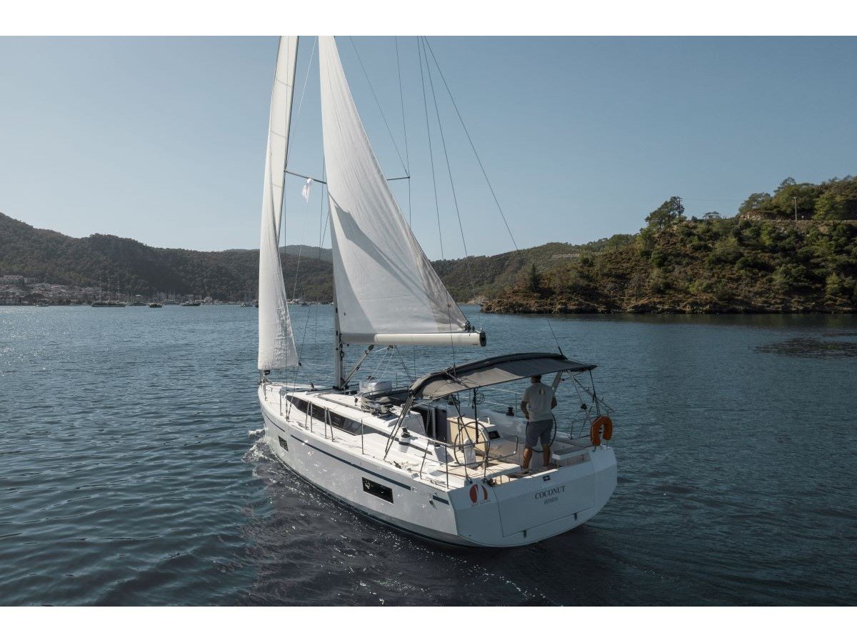 COCONUT - Sailboat in Karagözler