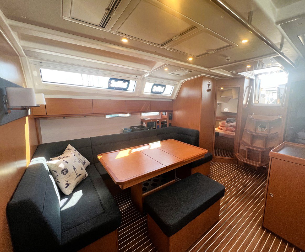 Summer Breeze - Sailboat in Split