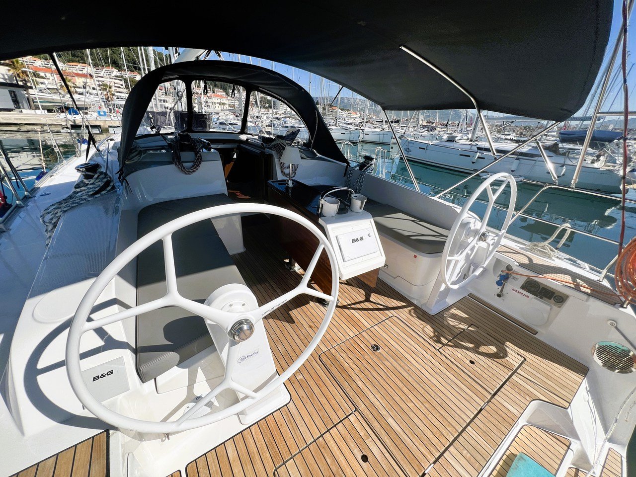 Summer Breeze - Sailboat in Split