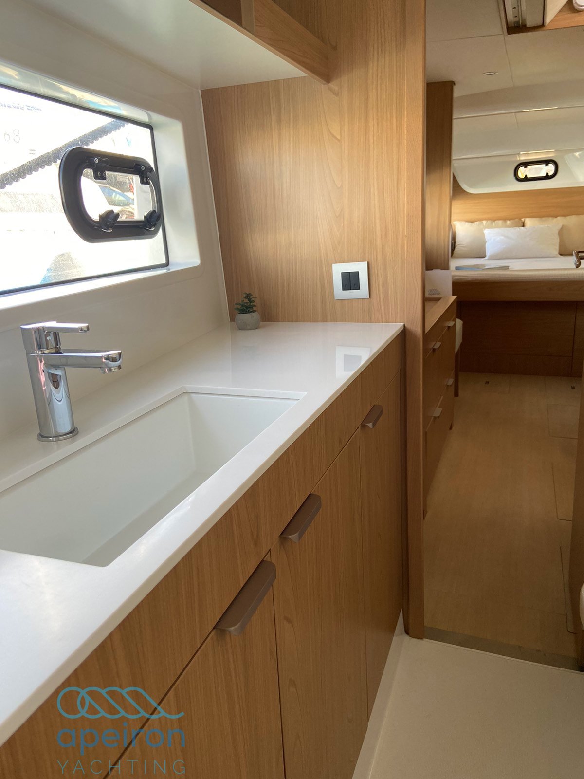 The Maestro Cat - Catamaran in Lefkada